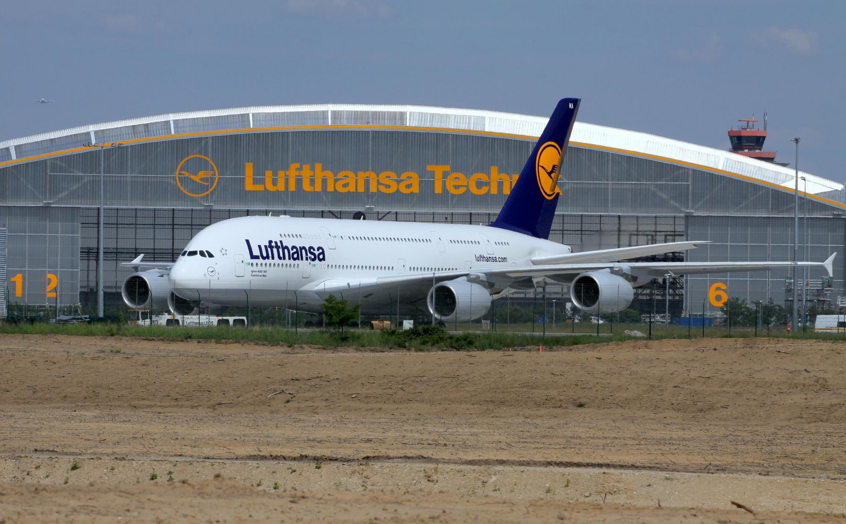 A 380 Vor dem abflug  der National11 zu WM 2010