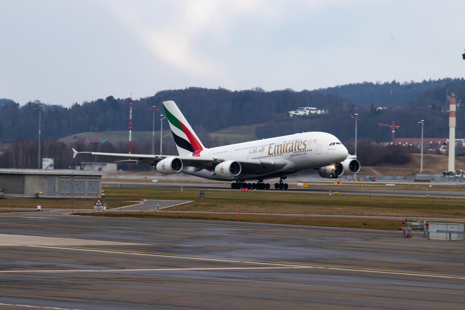 A 388 Emirates Take off