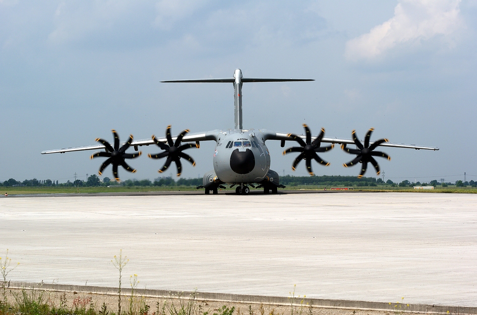 A-400M