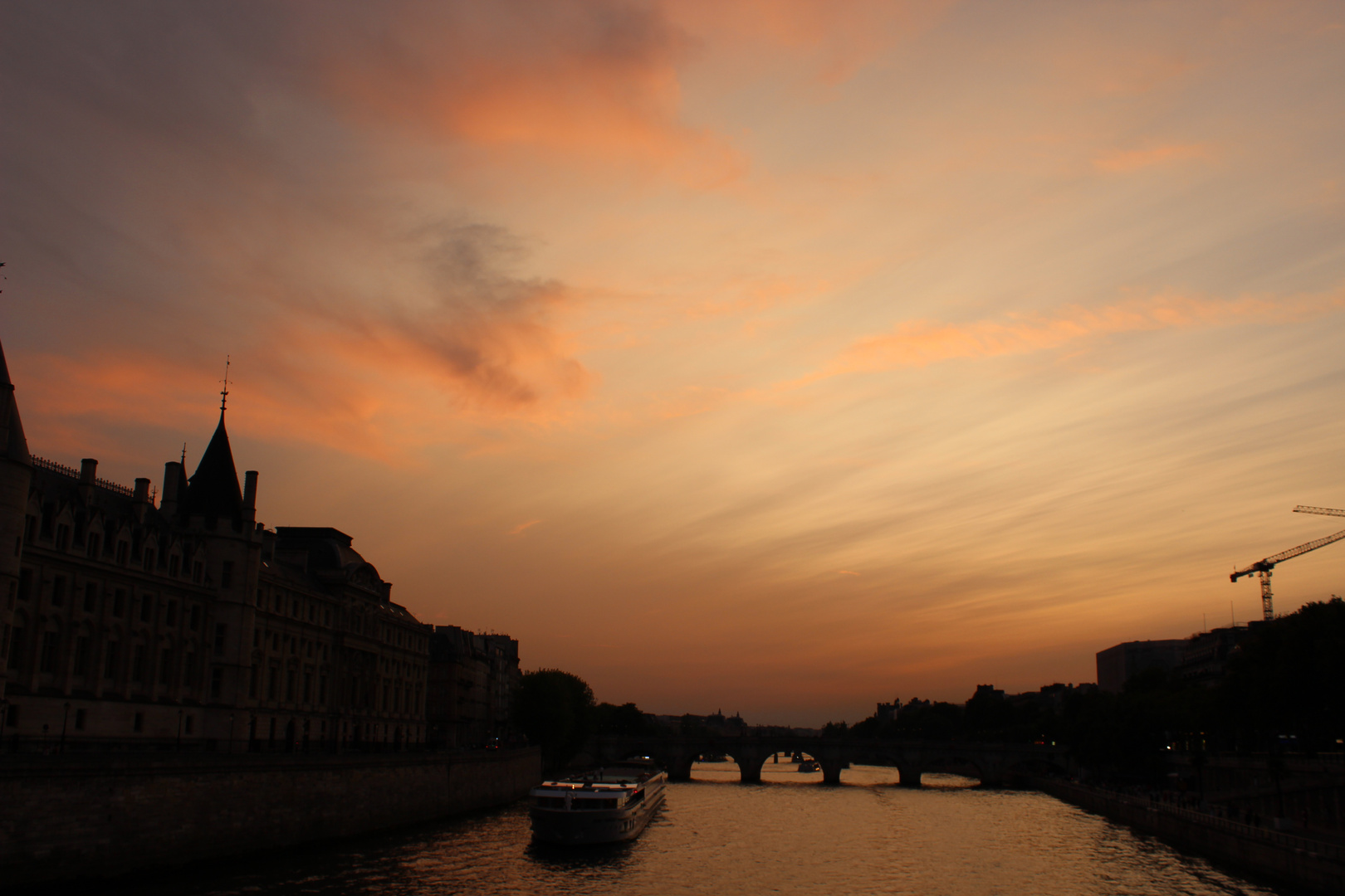 A beautiful  sunset in Paris!