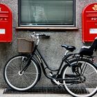 A Bicycle, Two Mailboxes and Moi
