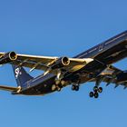 A black Airliner