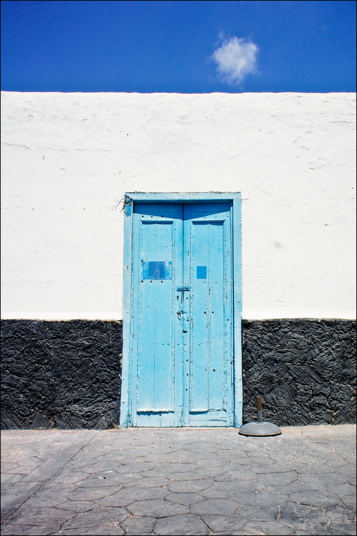 A blue door