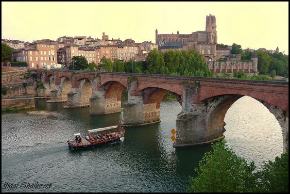 A boat's excursion in Albi