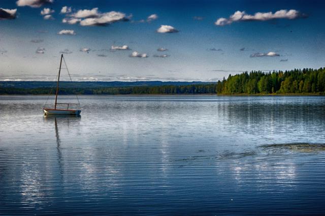 a Dayout on the Lake