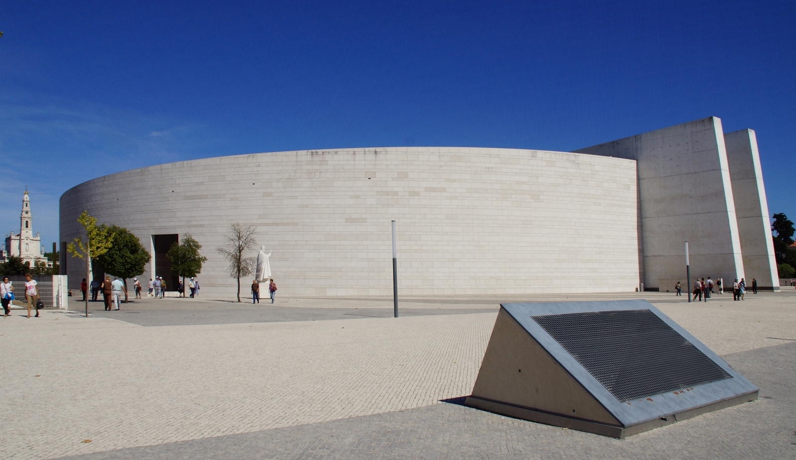 A difference in architecture - 2 Churches in Fatima Portuguese Republic