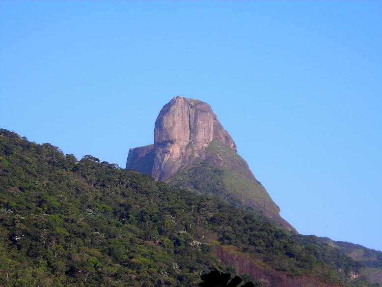 A Face na Pedra - The Face in the Stone / Series: Silhouettes of Rio.