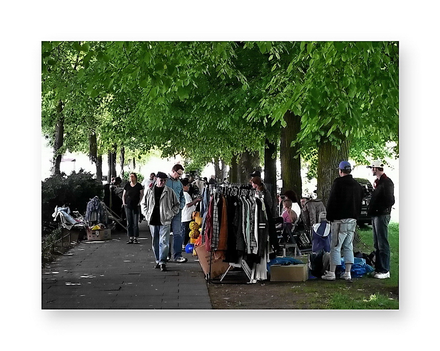 a fine friendly family flomarkt in Wuppertal (Ostersbaum, Eberfeld) 02