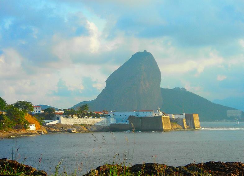 A Fortaleza da Baia do Rio - The Bay's Fortress of Rio.