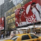 A kiss at Times Square