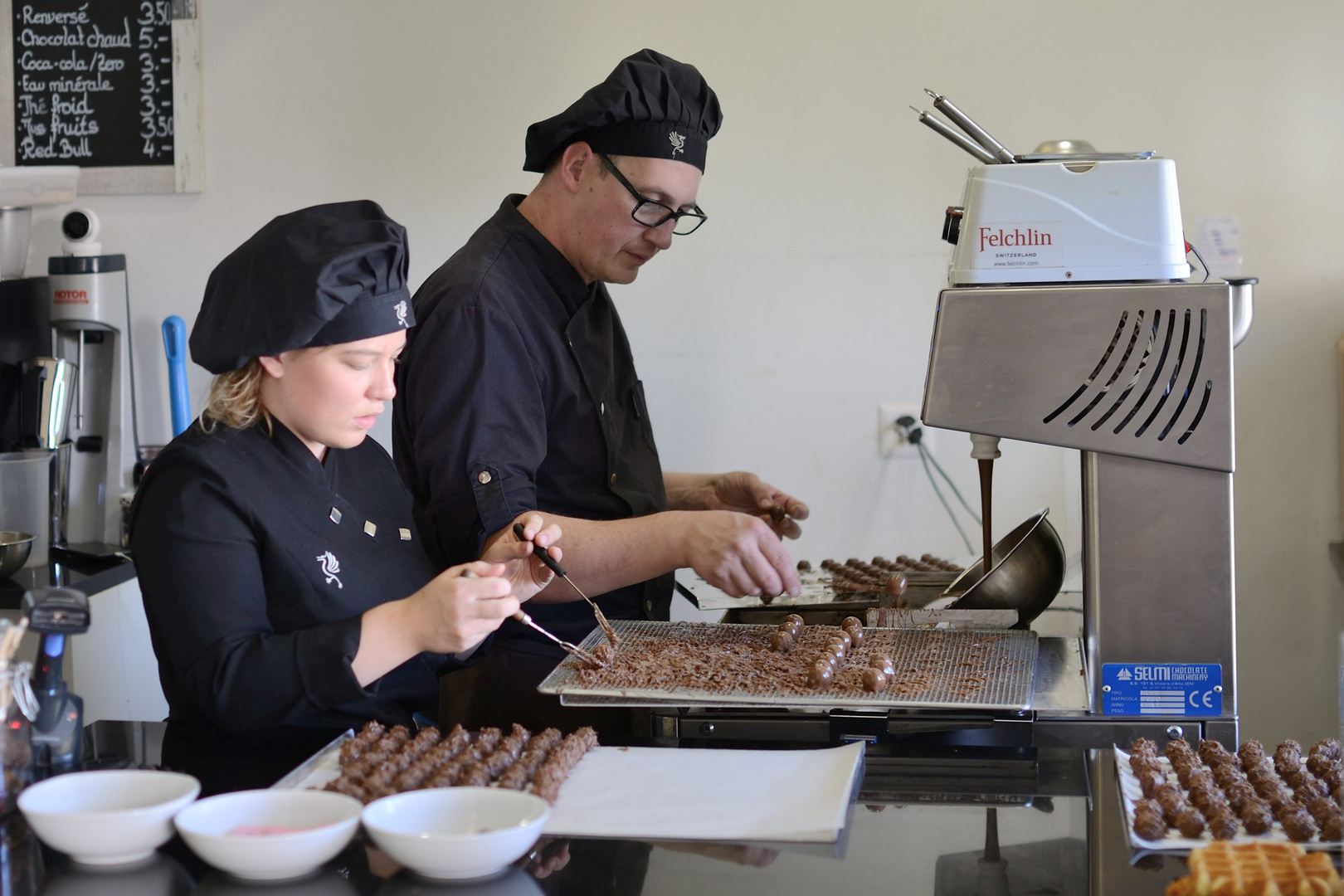 A la chocolaterie artisanale  de Gruyères ...