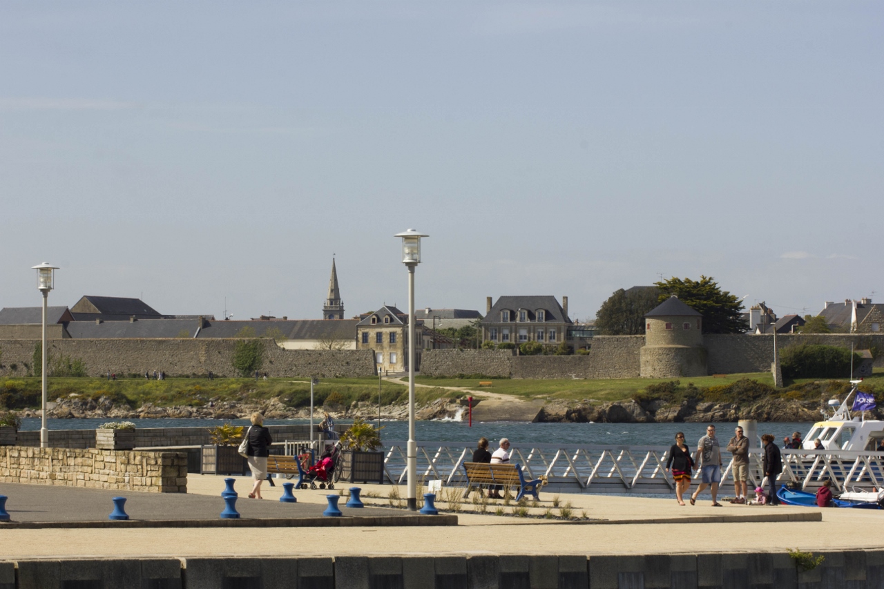 A la sortie de la navette de Port-Louis -Gâvres (Morbihan)