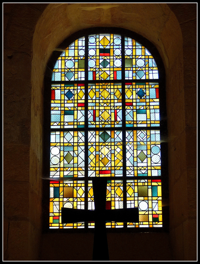 A l'intérieur de la petite église . 