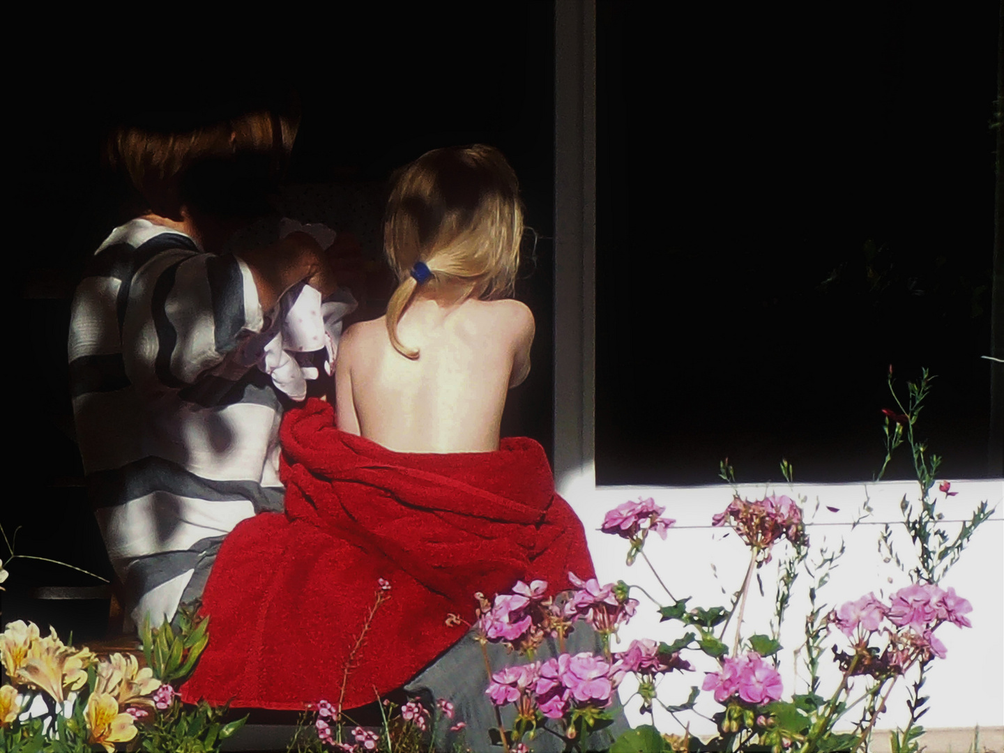 à l'ombre, les jeunes filles en fleur...