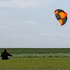 a man, a self sewed kite and 5 Bft -> a perfect day