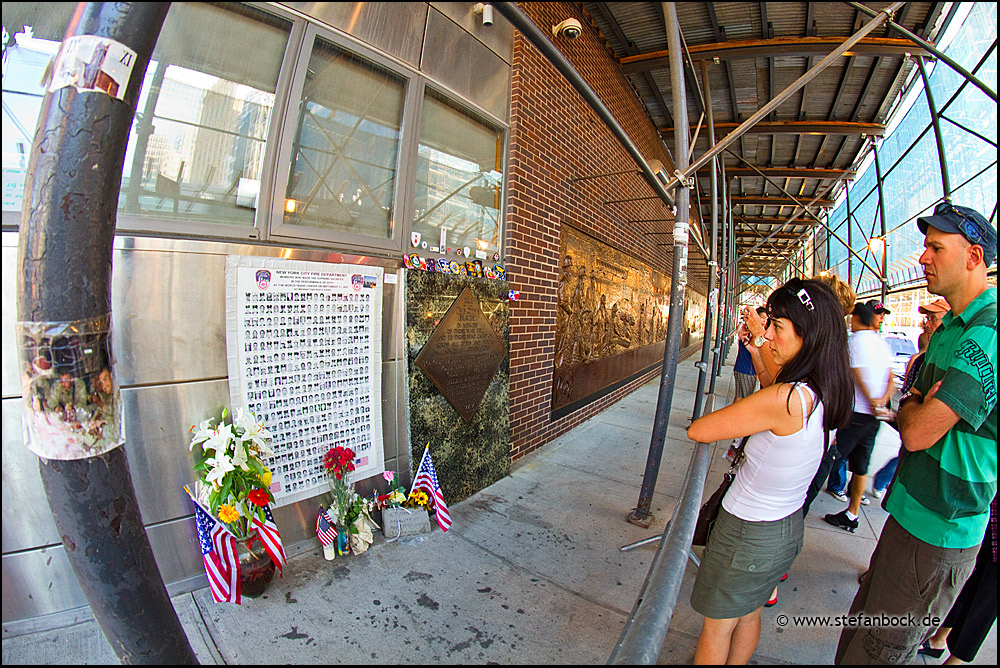 A Moment Of Silence At Ground Zero, New York City Serie XXXVII