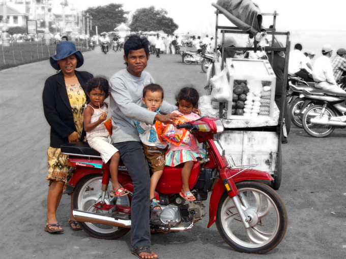 A moto, Cambodge