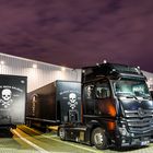 A new Actros and empty Trailers