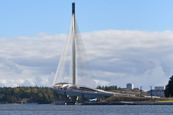 A new bridge between Korkeasaari and Laajasalo
