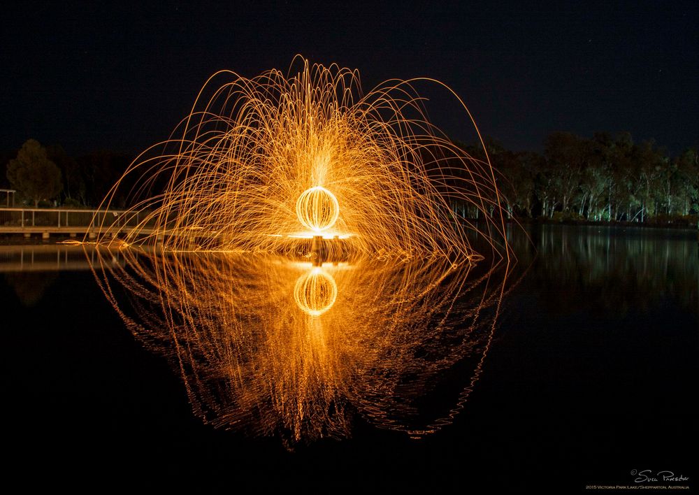 A night at Victoria Park Lake