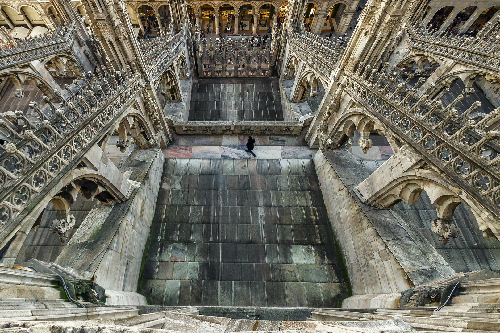 "A passeggio sul Duomo di Milano"