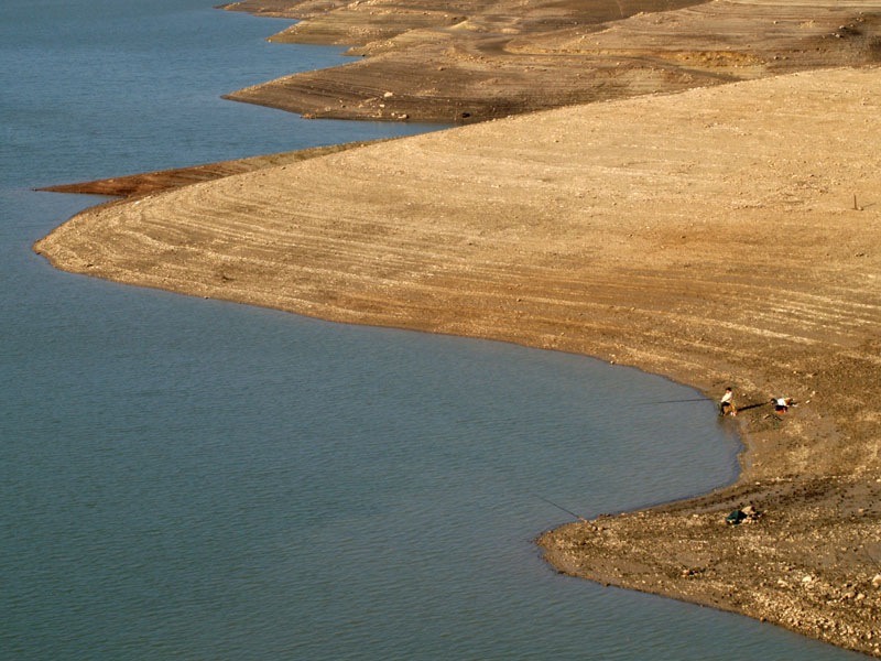 a pesca sulla riva sinistra