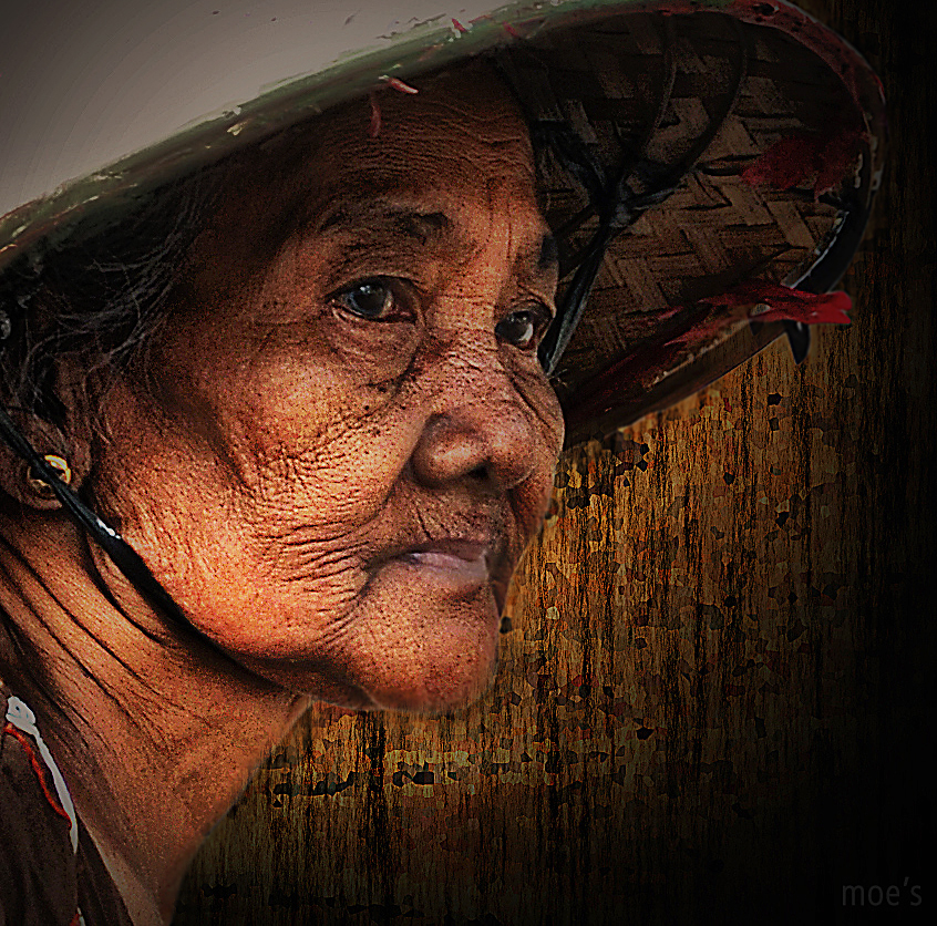 a potrait of an old lady