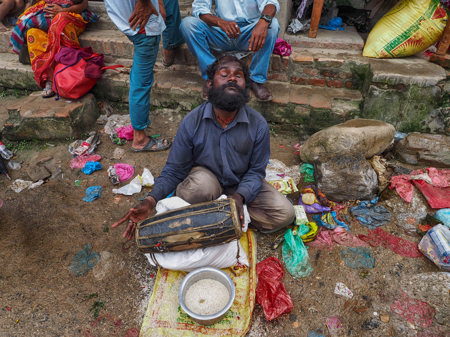 A Rice Bowl of Sunken Rupees