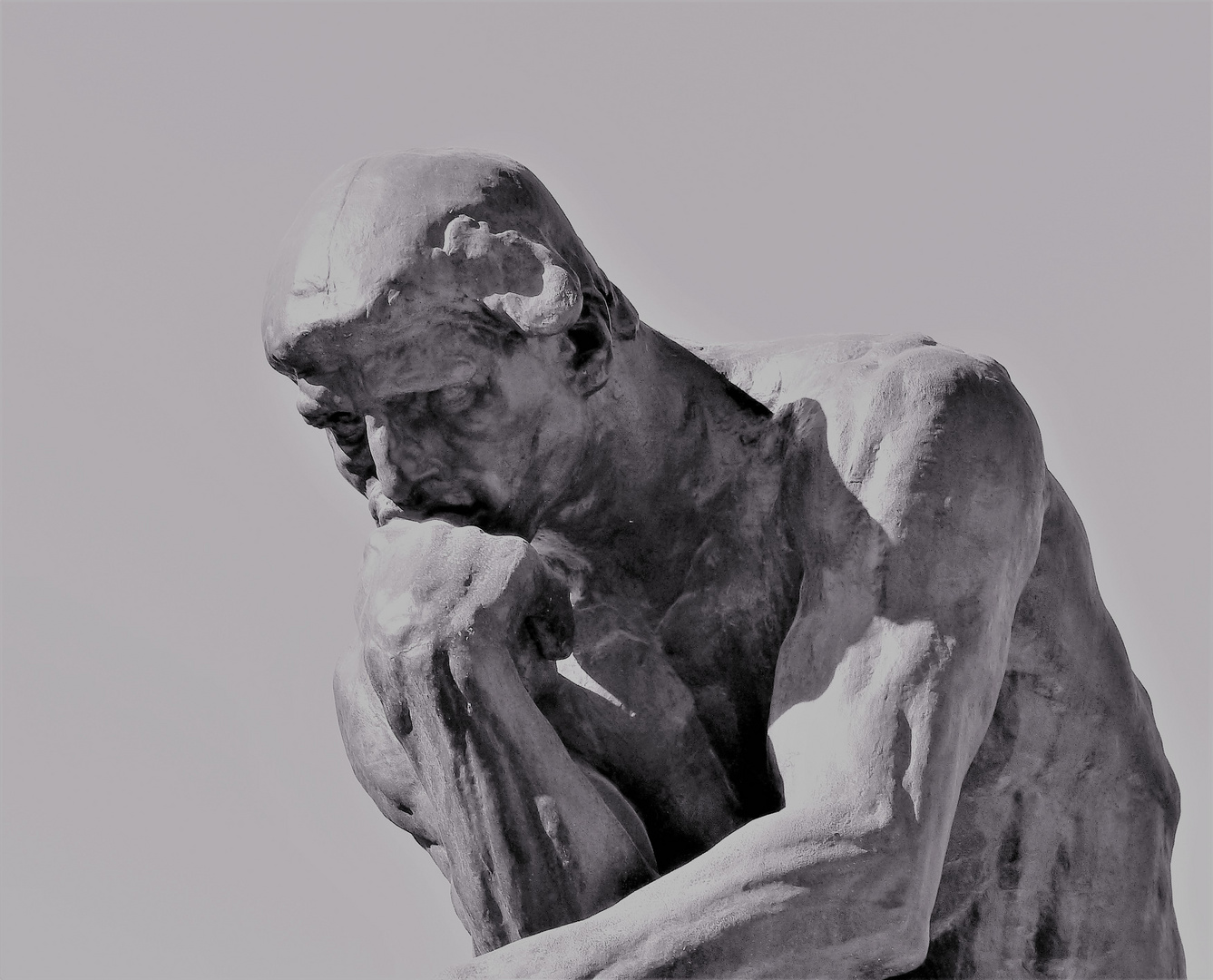 A. Rodins DENKER. Teilansicht mit Ba. Paris 2019