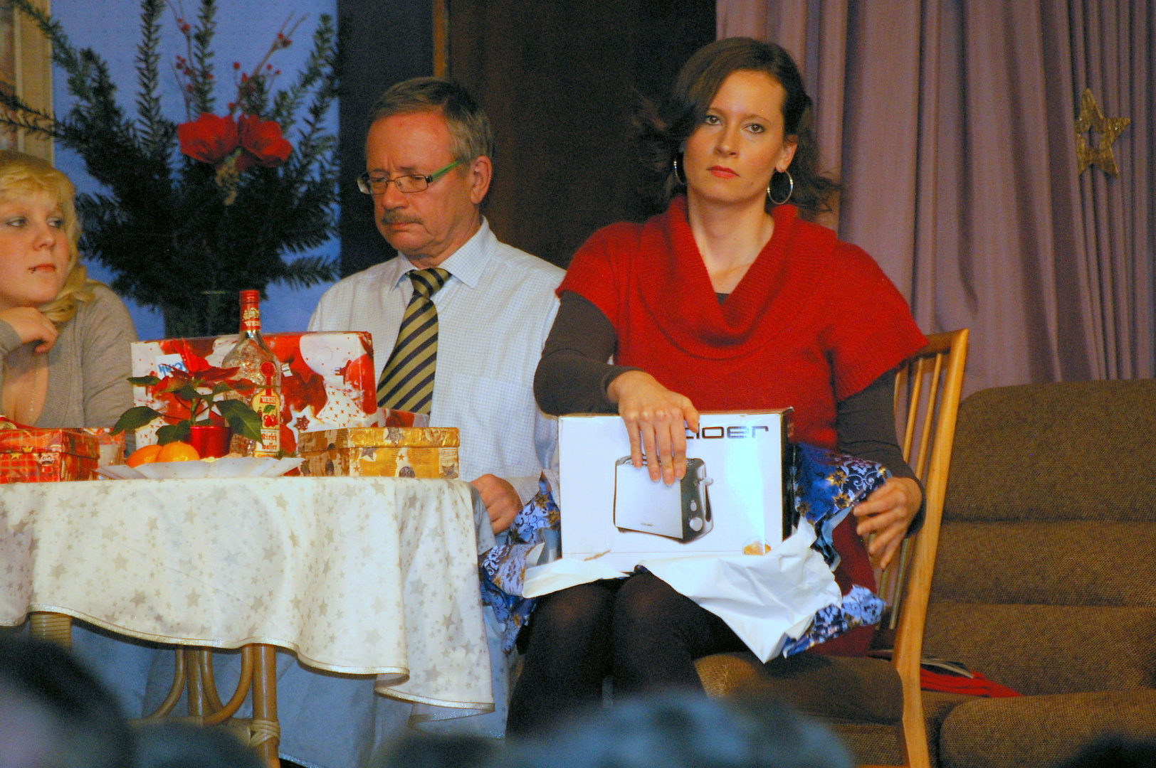 A schöne Bescherung Foto & Bild theater, menschen, theaterfotografie