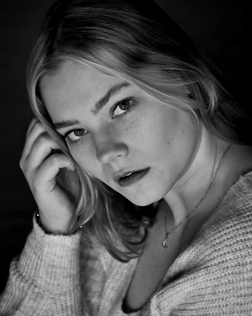 A simple portrait in black and white