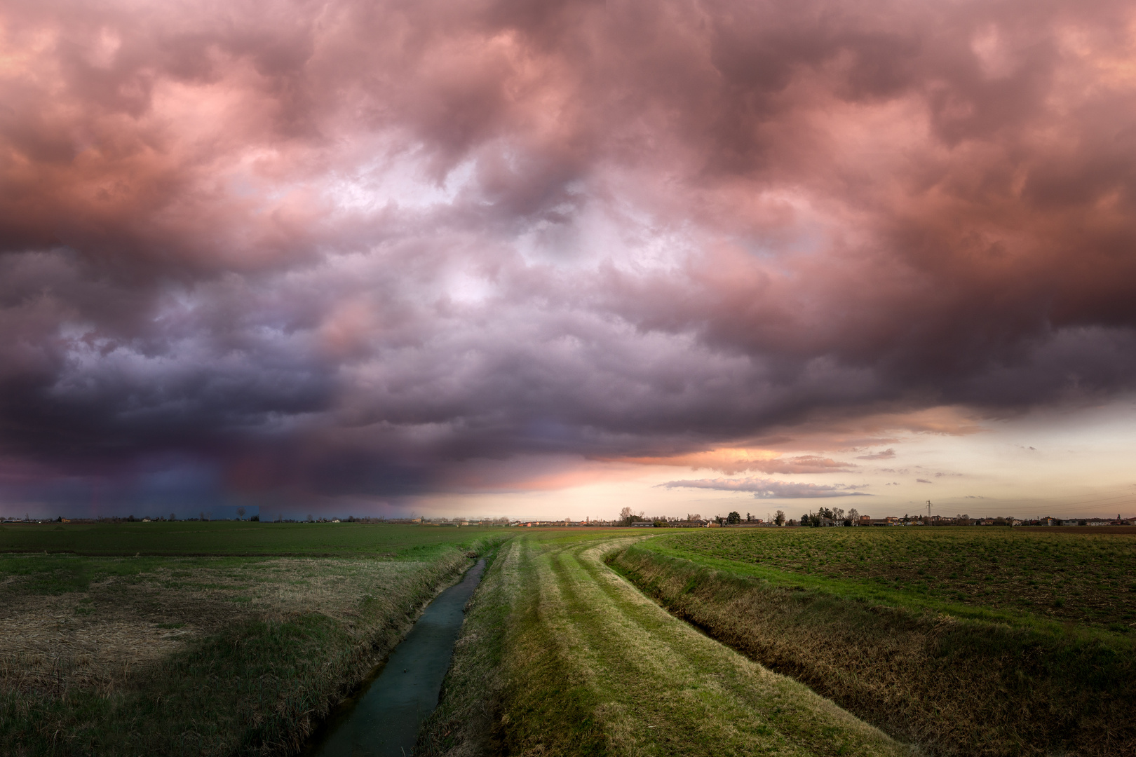 A splendid sunset of Italian light