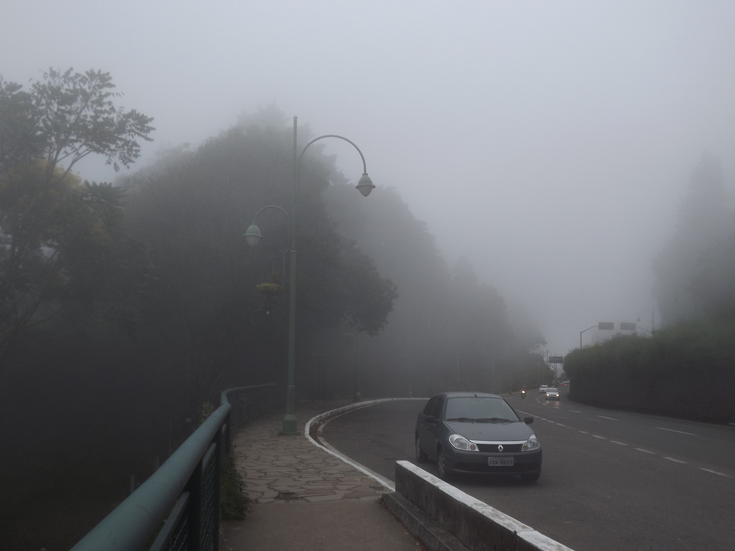 A TARDE NA SERRA(CIDADE DE GRAMADO RIO GRANDE DO SUL BRASIL)