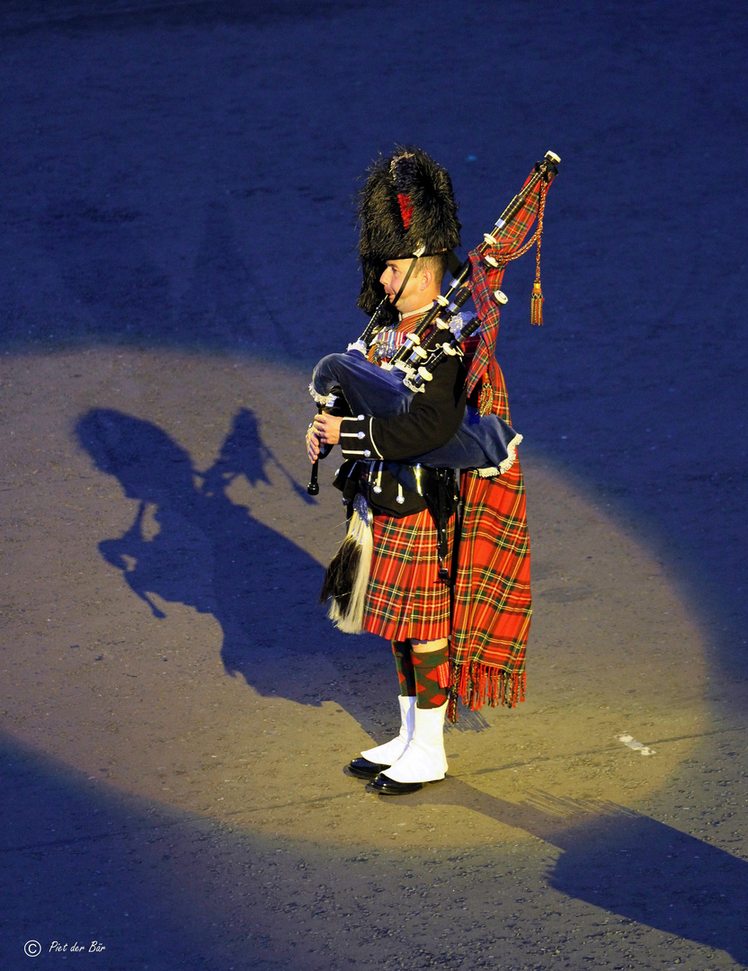 a touch of SCOTLAND - Bagpiper at Tattoo