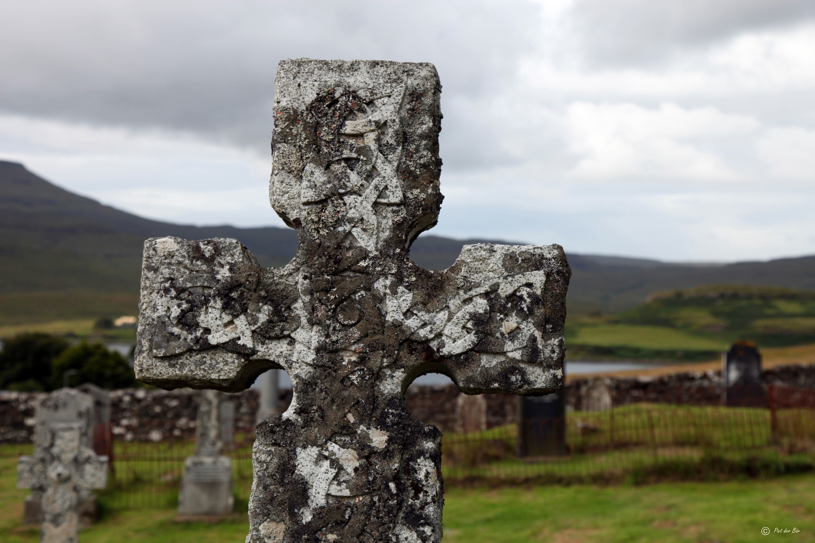 a touch of SCOTLAND - Celtic cross