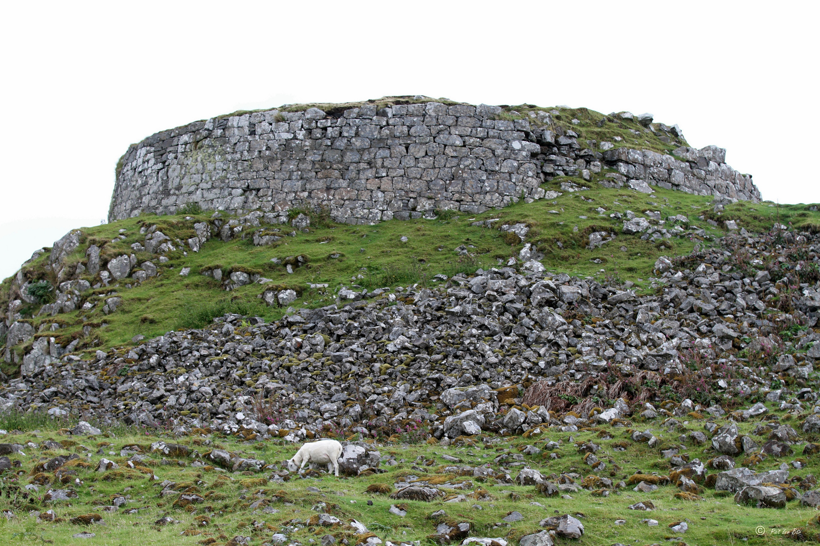 a touch of SCOTLAND - Dun Beag Broch