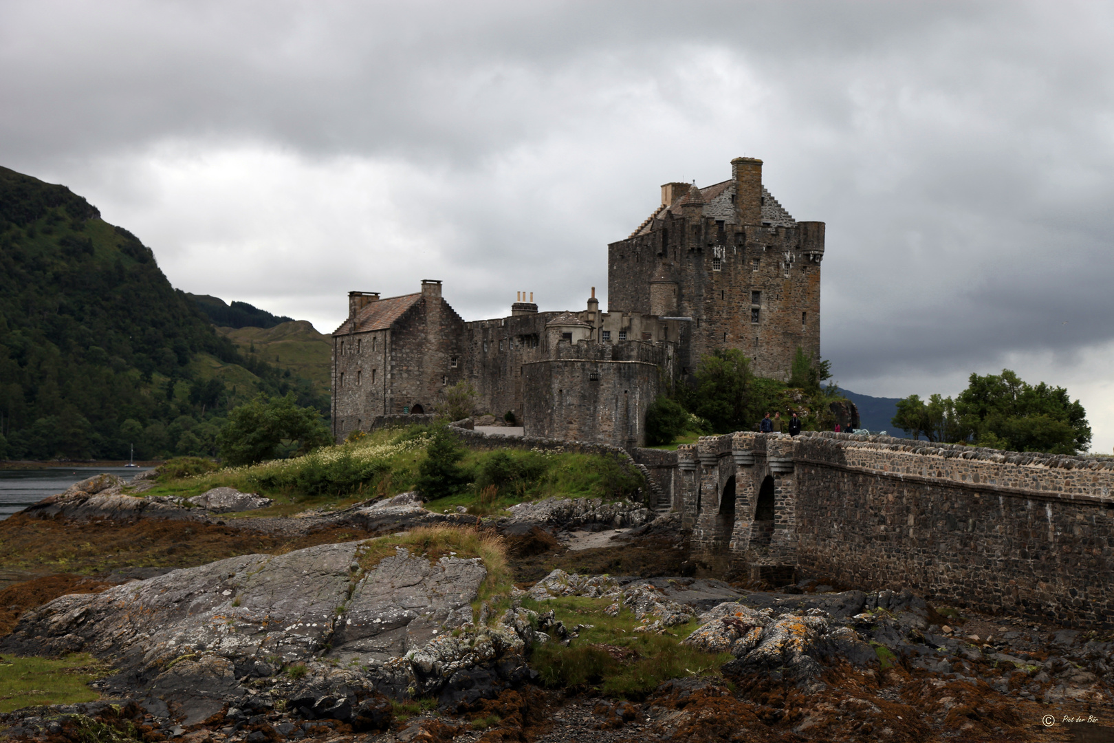 a touch of SCOTLAND - Eilean Donan Castle