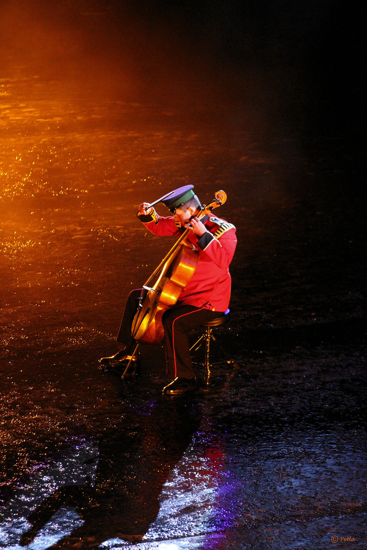 a touch of SCOTLAND - Lonesome Cellist