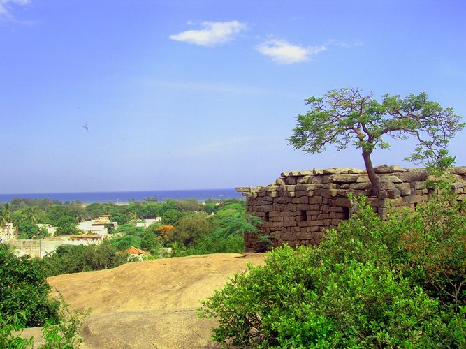 A traditional Greek Building in Mamallapuram?