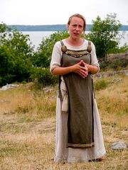 A trip to the past: the Viking island Birka (A)