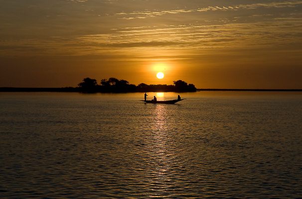 A u f g e t a u c h t