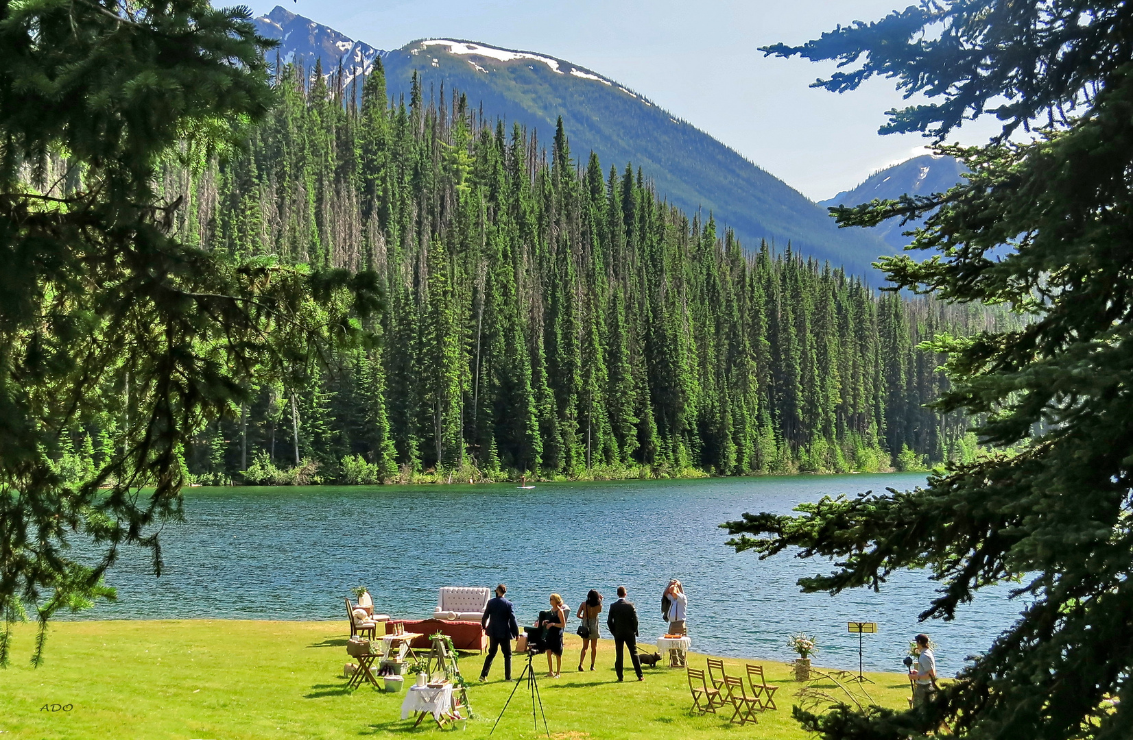 A Wedding at the Lake