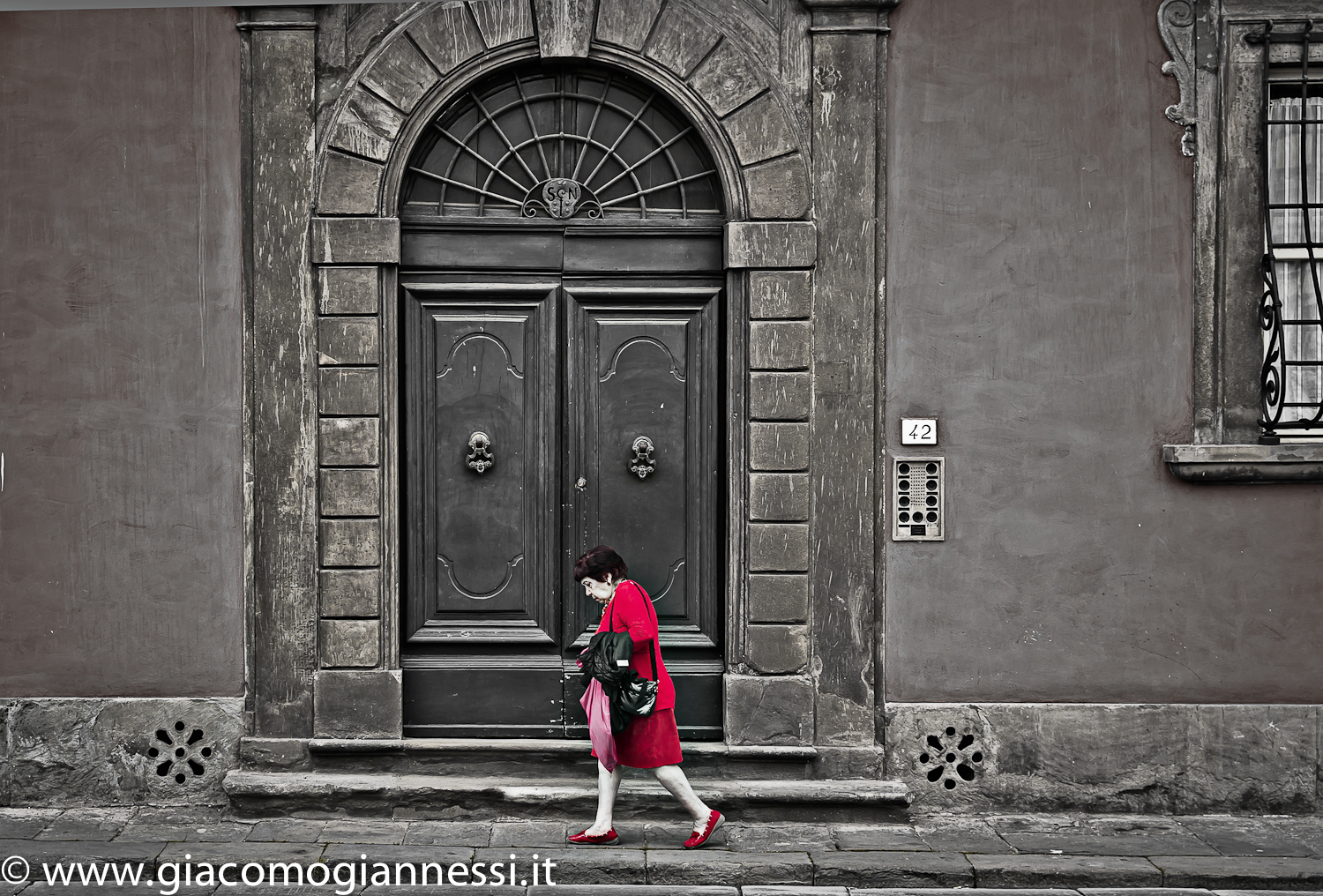 A woman in red