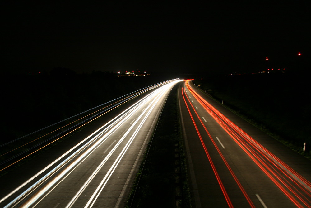 A14 bei Nacht