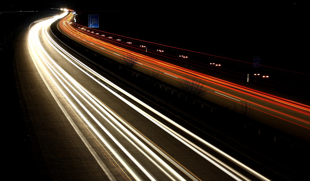 A14 bei Nacht