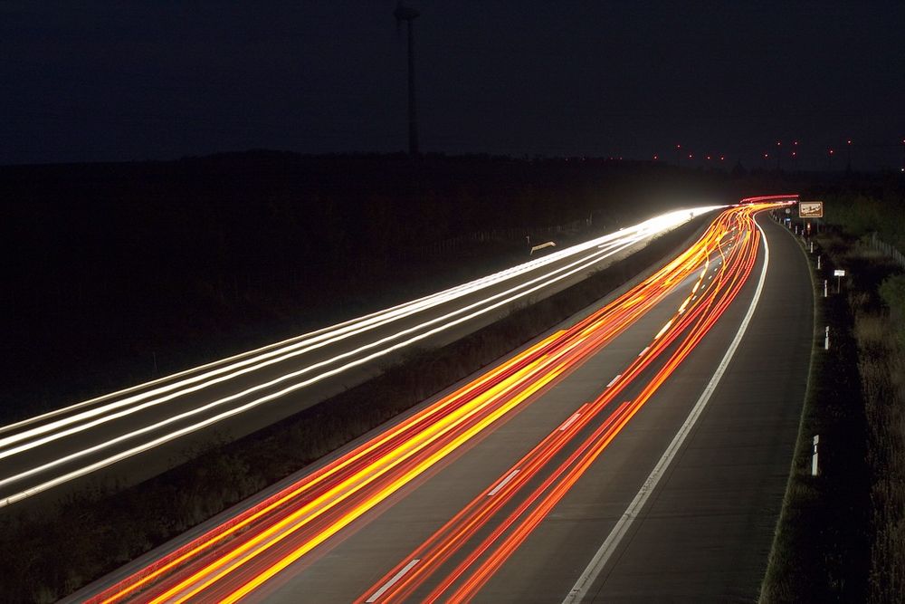 A14 bei Nacht kurz vor Bernburg