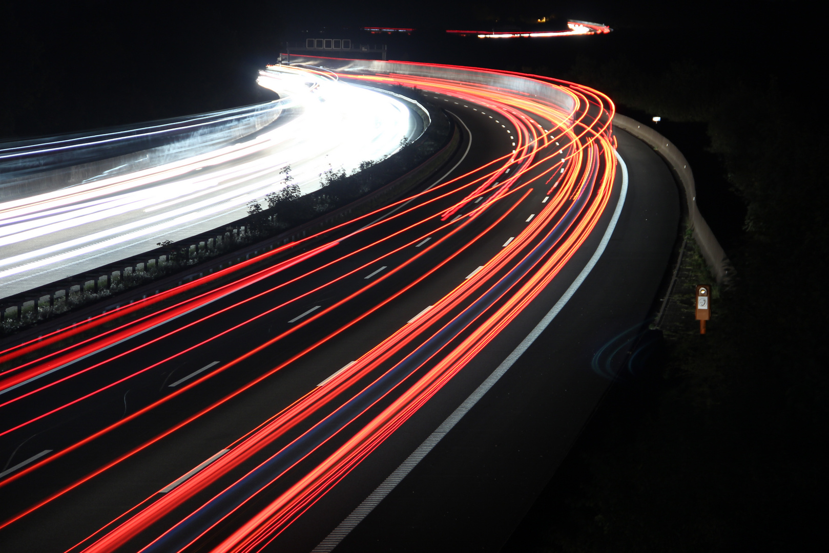 A2 bei Nacht