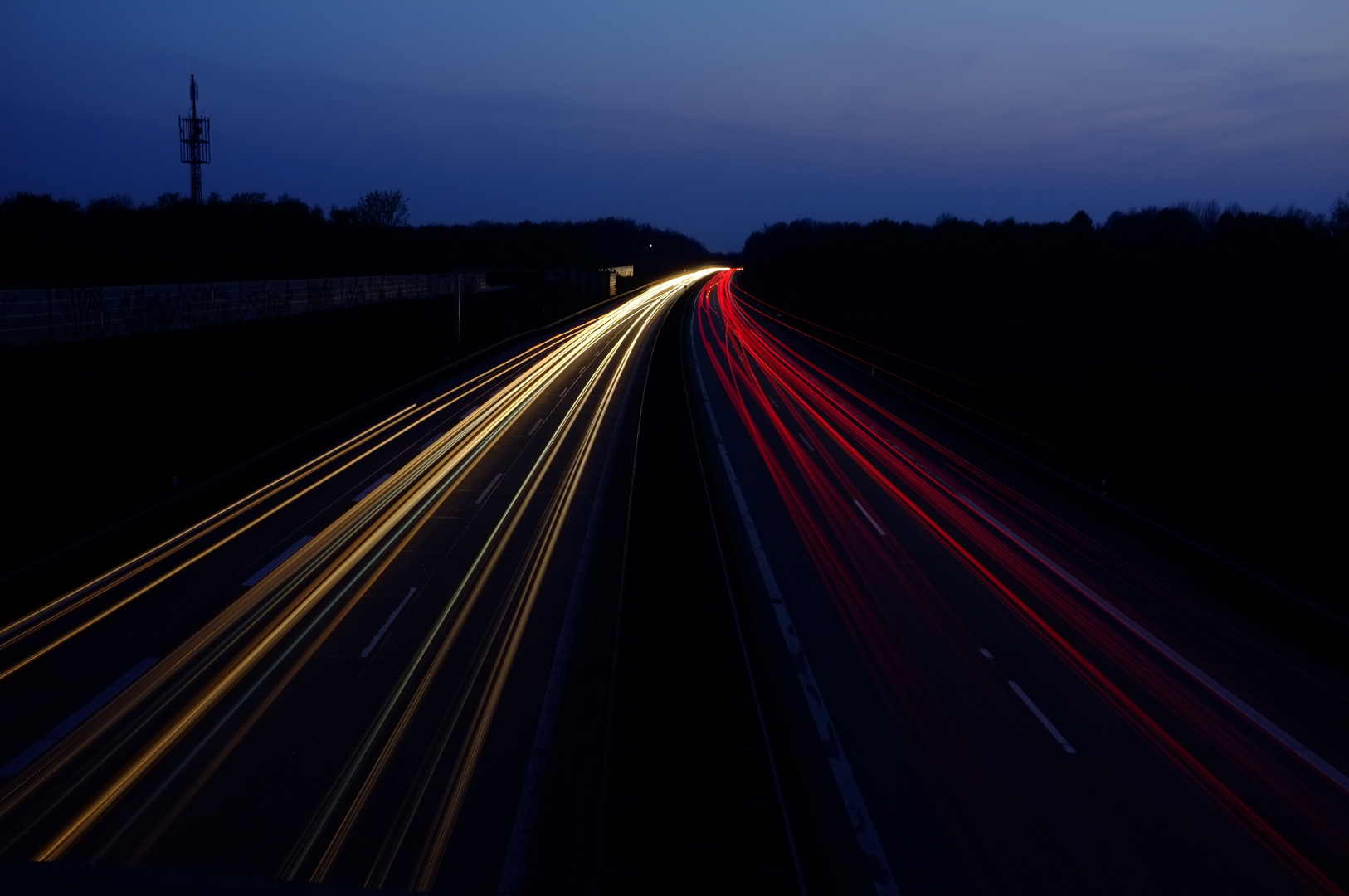 A24 bei Nacht