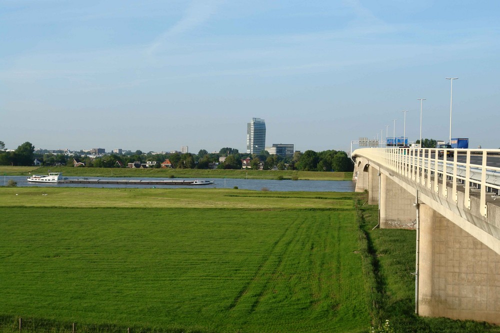 A28 snelweg, motorway, road, Autobahn at the IJsselbridge near Zwolle