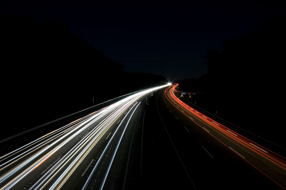 A3 bei Seligenstadt in der Nacht von Jörg Krieger 